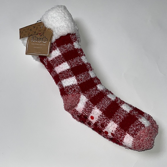 NWT Cozy Hub Red & White Ladies Sherpa Fleece Cabin Plaid Non-Slip Winter Socks - Picture 1 of 6